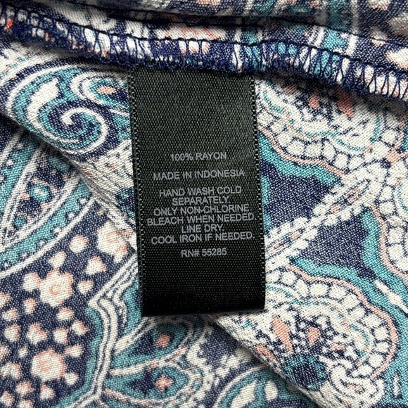 EXPRESS Blue Abstract Print V-Neck Wrap Dress Size Medium - Picture 6 of 8